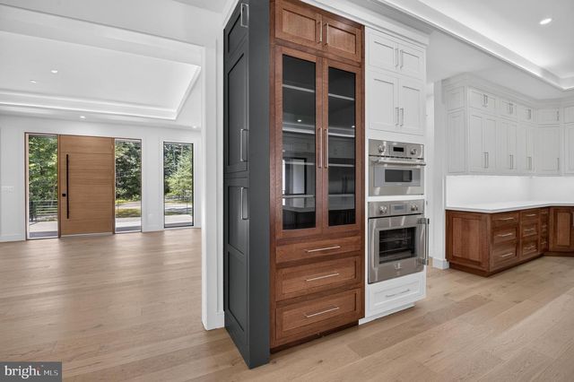 7115 CRAIL DR, Bethesda, MD 20817