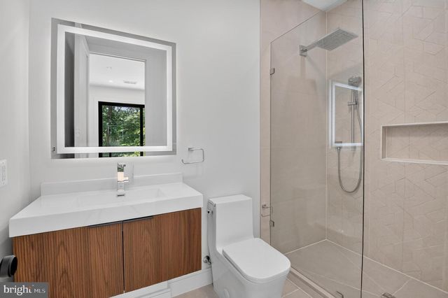 7115 CRAIL DR, Bethesda, MD 20817