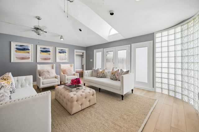 5339 Rutherglenn Drive, Houston, TX 77096