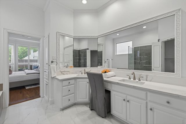 18719 Thorntree Lane, Dallas, TX 75252