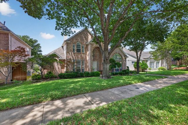 18719 Thorntree Lane, Dallas, TX 75252