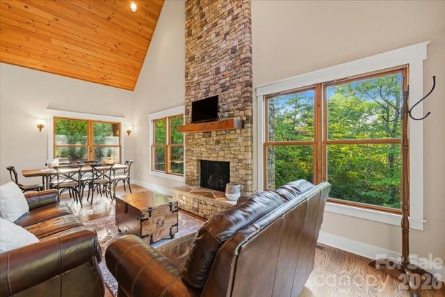 5021 Little Acre Road, Nebo, NC 28761
