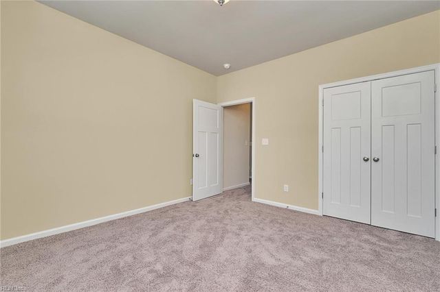 2207 Hampton Roads PW, Chesapeake, VA 23321