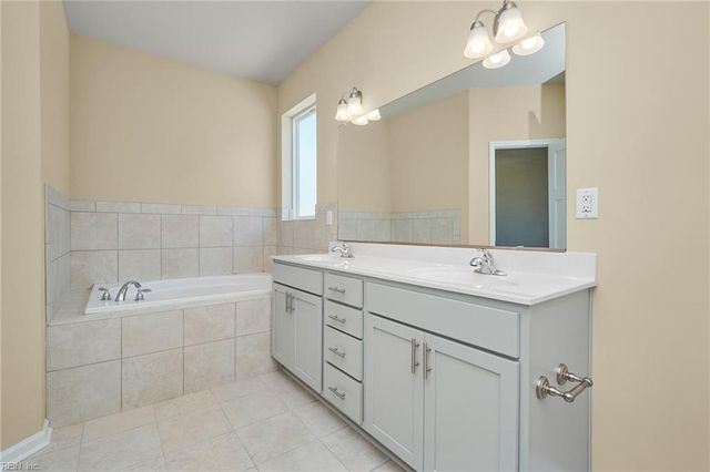 2207 Hampton Roads PW, Chesapeake, VA 23321