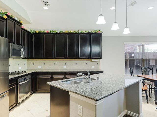 808 Ping Street, Mckinney, TX 75069