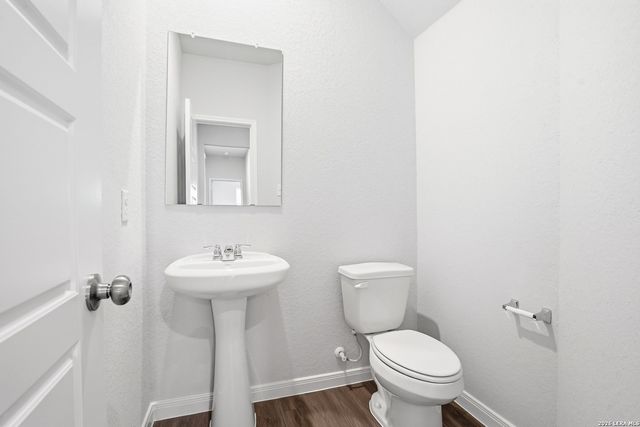 8543 Catnip Pass, Elmendorf, TX 78112