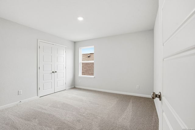 8543 Catnip Pass, Elmendorf, TX 78112