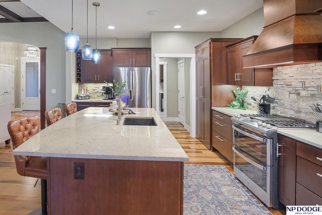 10218 Spyglass Drive, Omaha, NE 68136