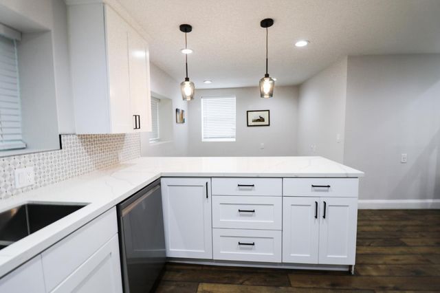 875 Wood Street, Oakland, CA 94607