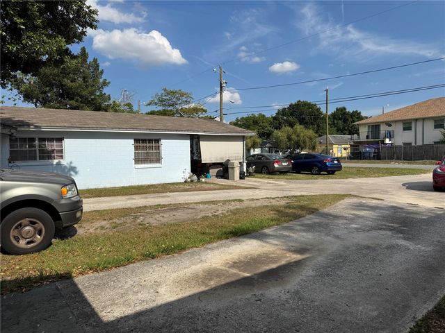 207 E BUCHANON AVENUE, Orlando, FL 32809