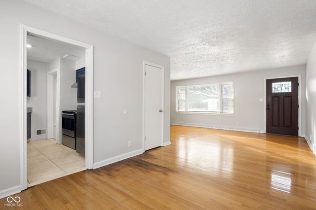 407 Dunn Street, Plainfield, IN 46168