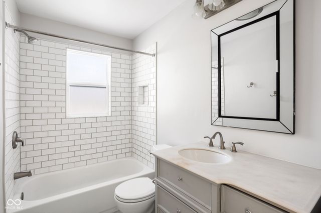 407 Dunn Street, Plainfield, IN 46168