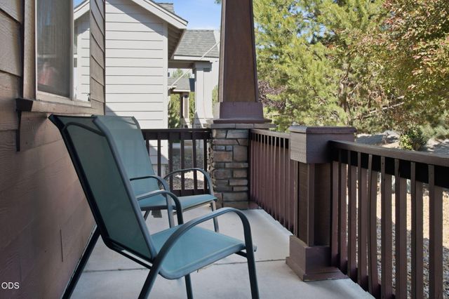 51860 Hollinshead Place, La Pine, OR 97739
