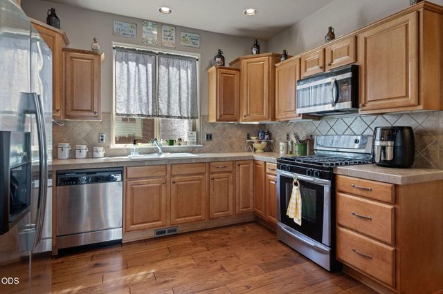 51860 Hollinshead Place, La Pine, OR 97739