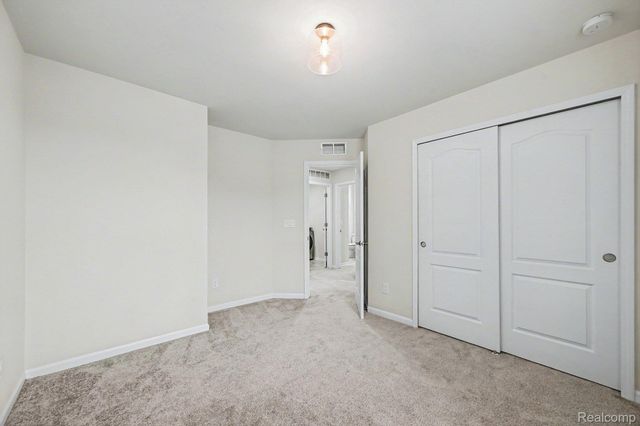 2298 Addison Circle, Commerce Charter Township, MI 48390