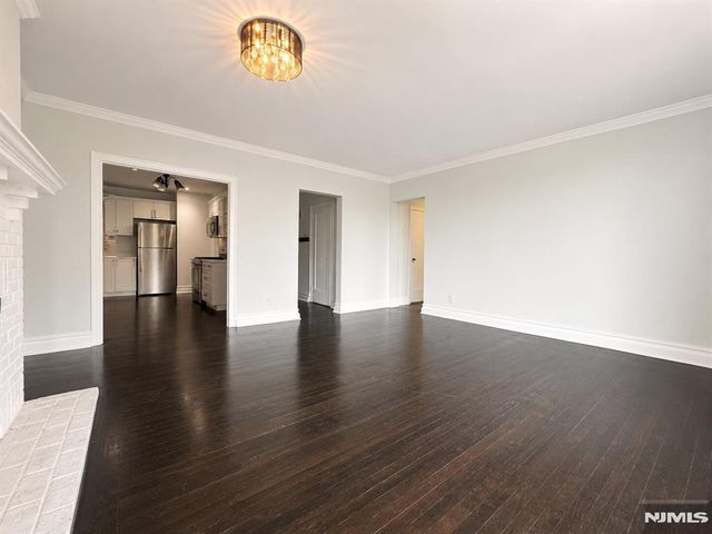100 Palisade Avenue D43, Englewood, NJ 07631