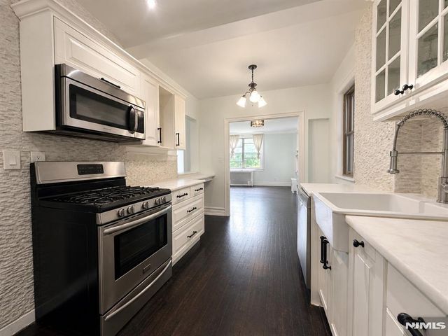 100 Palisade Avenue D43, Englewood, NJ 07631