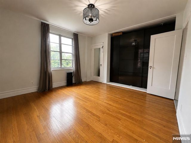 100 Palisade Avenue D43, Englewood, NJ 07631