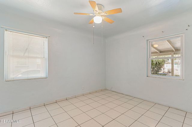 215 Wooldridge Drive, El Paso, TX 79915