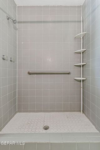 215 Wooldridge Drive, El Paso, TX 79915