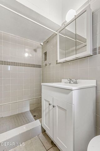 215 Wooldridge Drive, El Paso, TX 79915