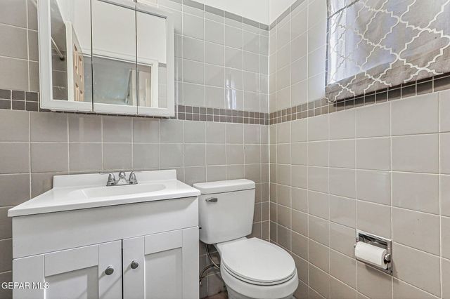 215 Wooldridge Drive, El Paso, TX 79915