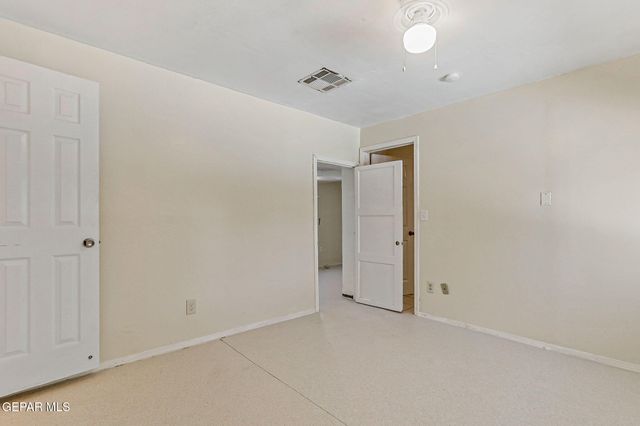 215 Wooldridge Drive, El Paso, TX 79915