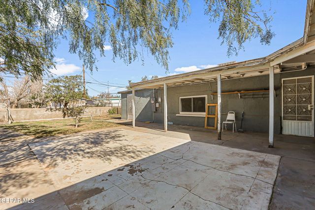 215 Wooldridge Drive, El Paso, TX 79915