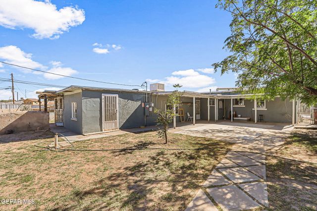 215 Wooldridge Drive, El Paso, TX 79915