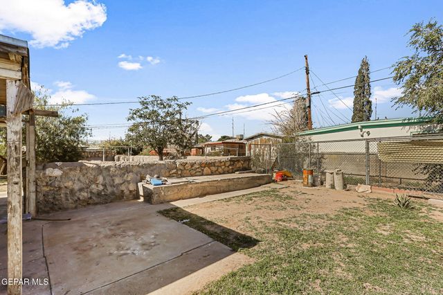 215 Wooldridge Drive, El Paso, TX 79915