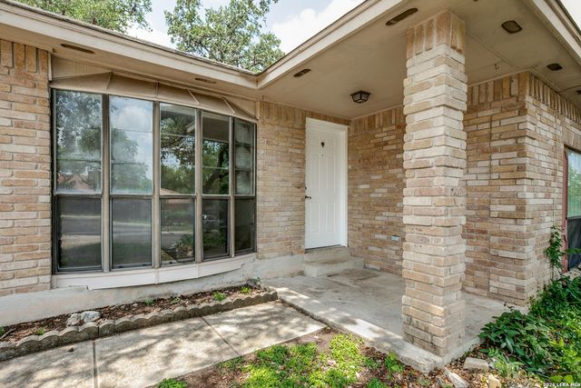 8411 ROCKY PATH ST, San Antonio, TX 78254