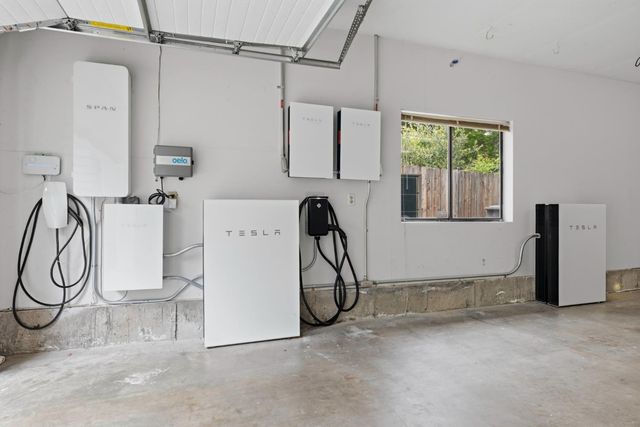 1610 Foxridge Cir, Auburn, CA 95603