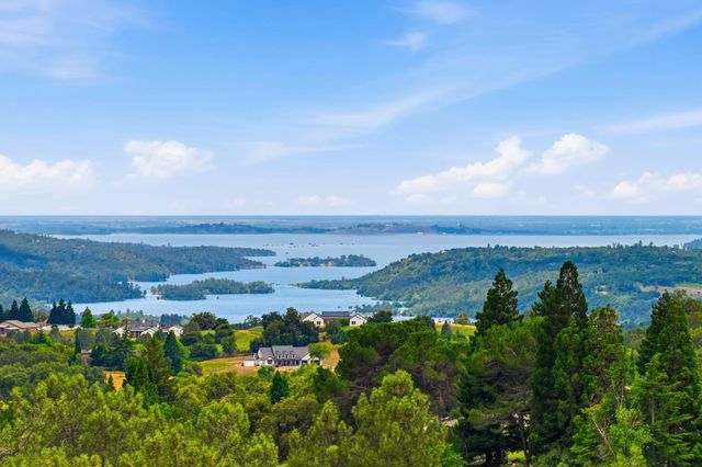 1610 Foxridge Cir, Auburn, CA 95603