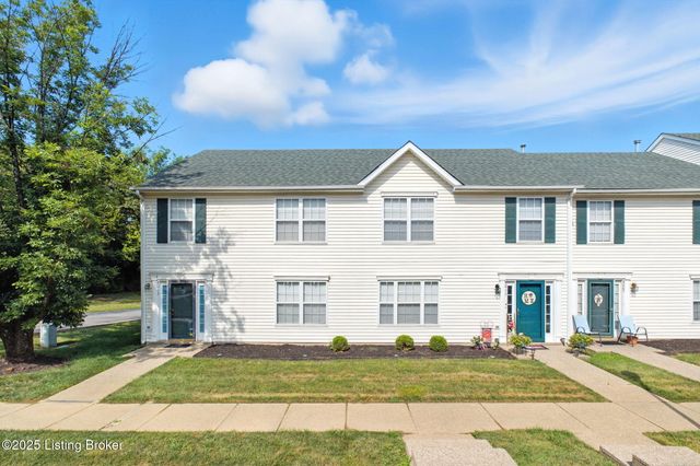 8013 Hunter Green Way, Louisville, KY 40291