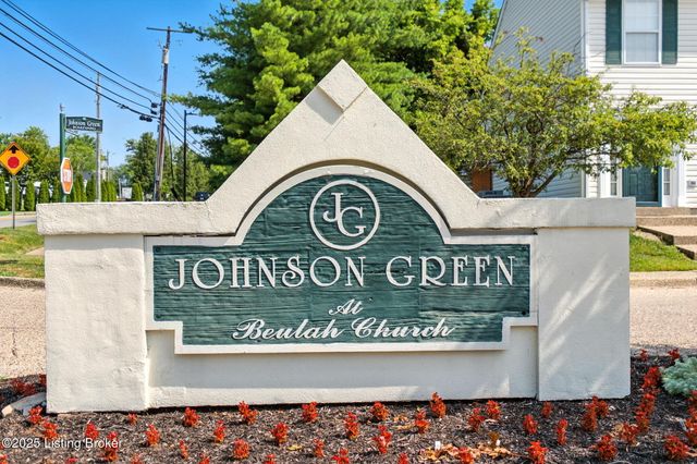 8013 Hunter Green Way, Louisville, KY 40291