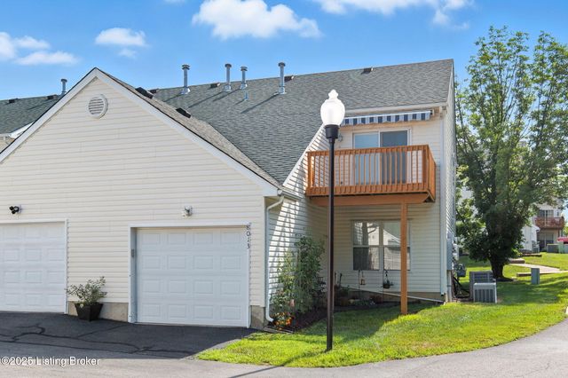 8013 Hunter Green Way, Louisville, KY 40291