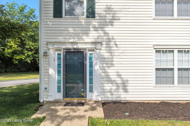 8013 Hunter Green Way, Louisville, KY 40291