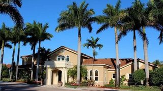902 Villa Circle, Boynton Beach, FL 33435