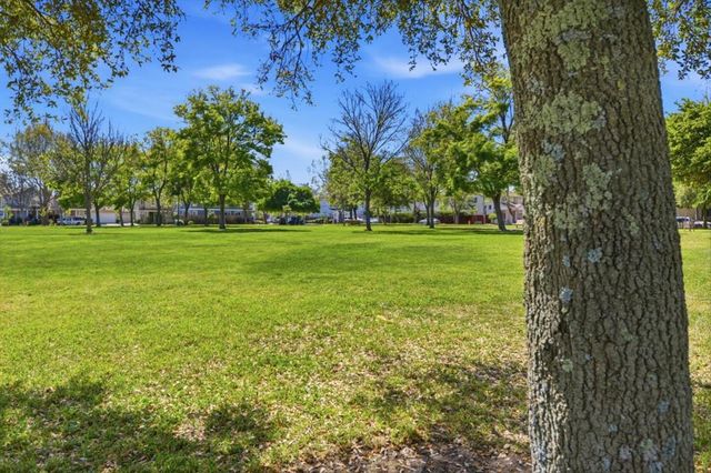 950 Mouton Circle, East Palo Alto, CA 94303