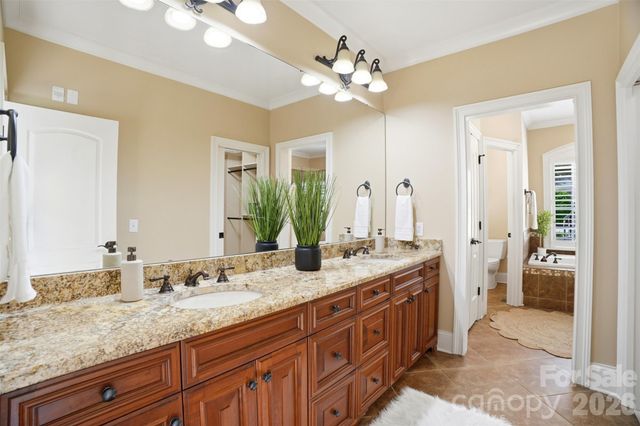 1405 Elmsford Lane, Matthews, NC 28105
