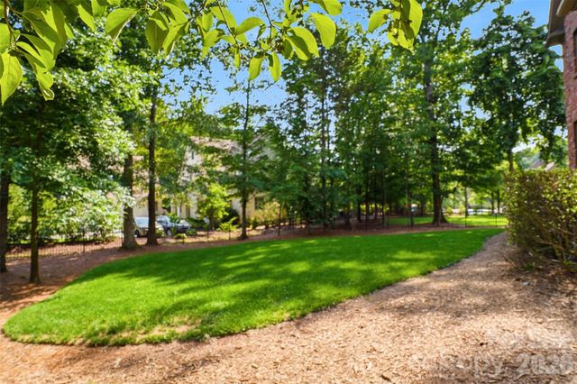 1405 Elmsford Lane, Matthews, NC 28105