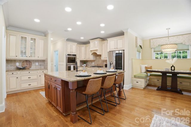 1405 Elmsford Lane, Matthews, NC 28105