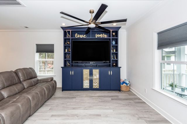 115 Sycamore Drive, Summerville, SC 29485