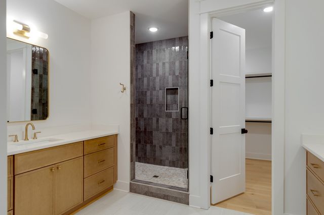 712 Fanning Bend Dr, Winchester, TN 37398