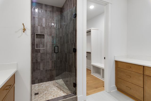 712 Fanning Bend Dr, Winchester, TN 37398