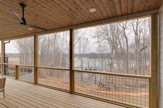 712 Fanning Bend Dr, Winchester, TN 37398