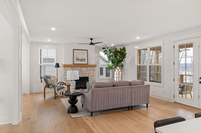 712 Fanning Bend Dr, Winchester, TN 37398