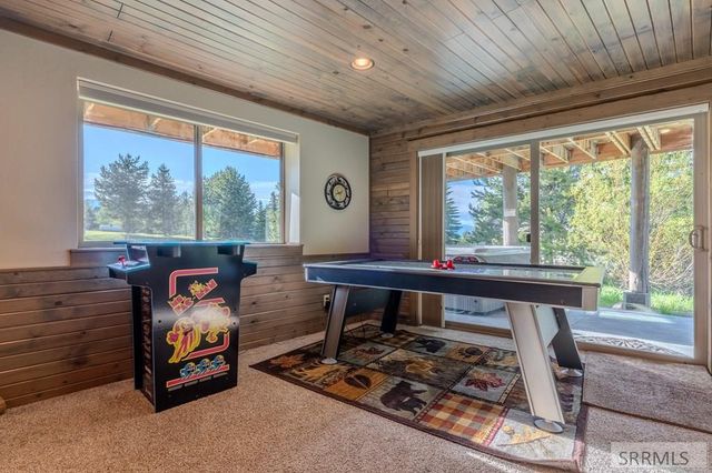 4185 Grandview Road, Island Park, ID 83429