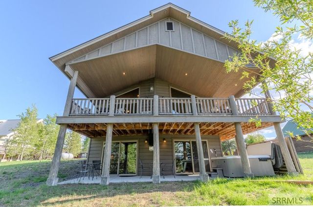 4185 Grandview Road, Island Park, ID 83429