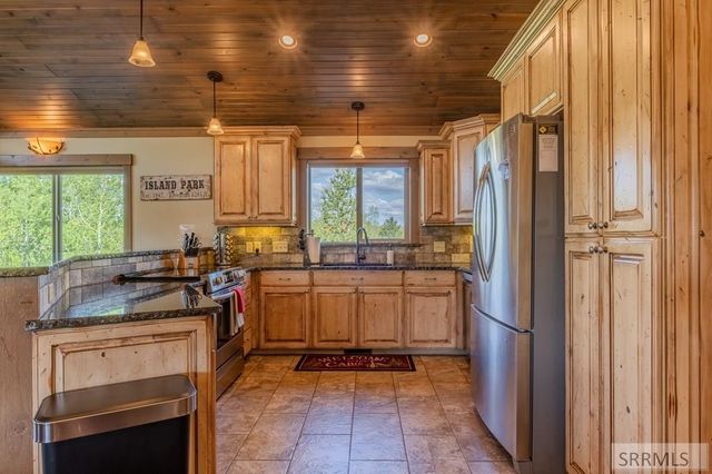 4185 Grandview Road, Island Park, ID 83429